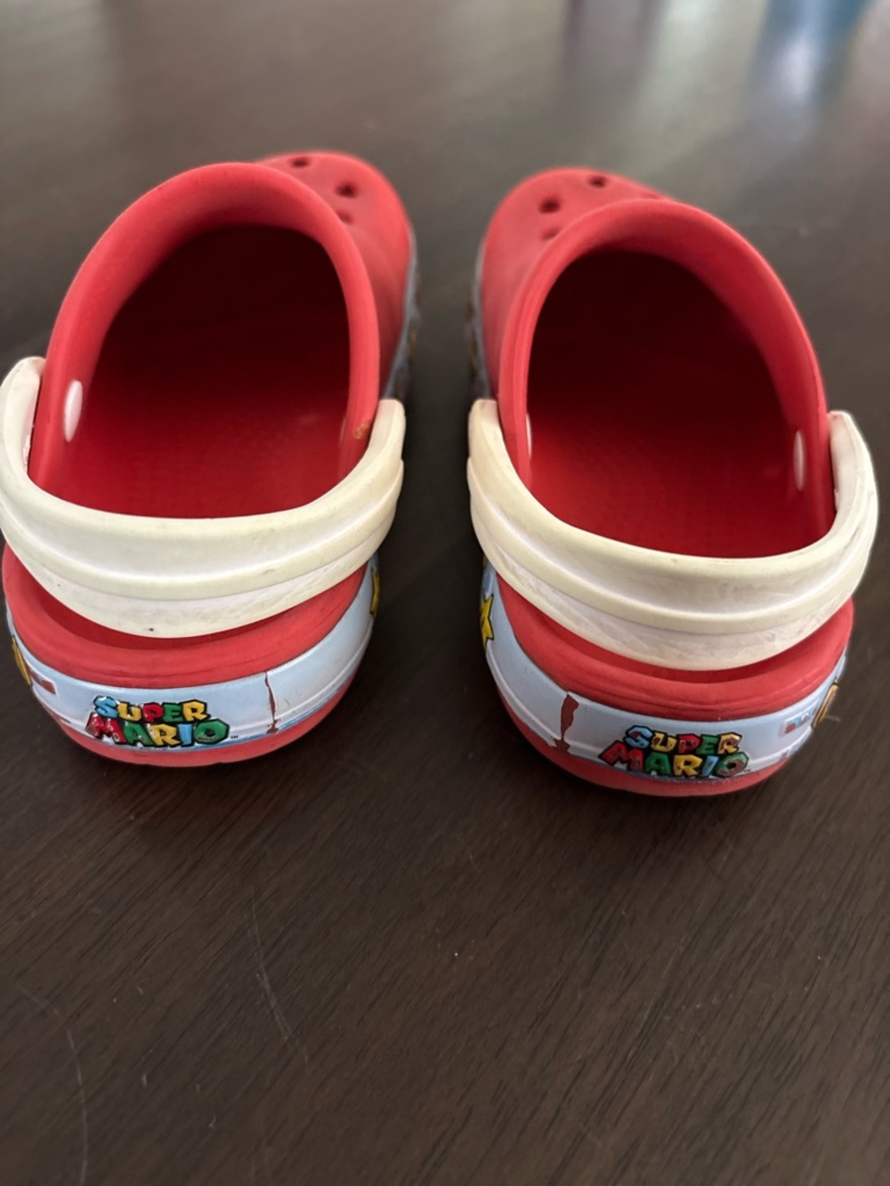 Super Mario Crocs - Picture 4 of 6